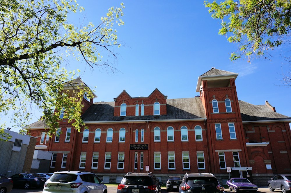 Queen Alexandra Edmonton Homes For Sale, Queen Alexandra Real Estate